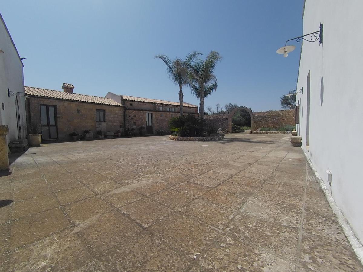Azienda Agrituristica Masseria La Verna Patù Kültér fotó