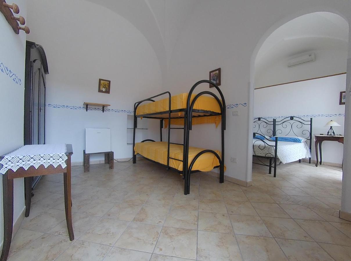 Azienda Agrituristica Masseria La Verna Patù Kültér fotó