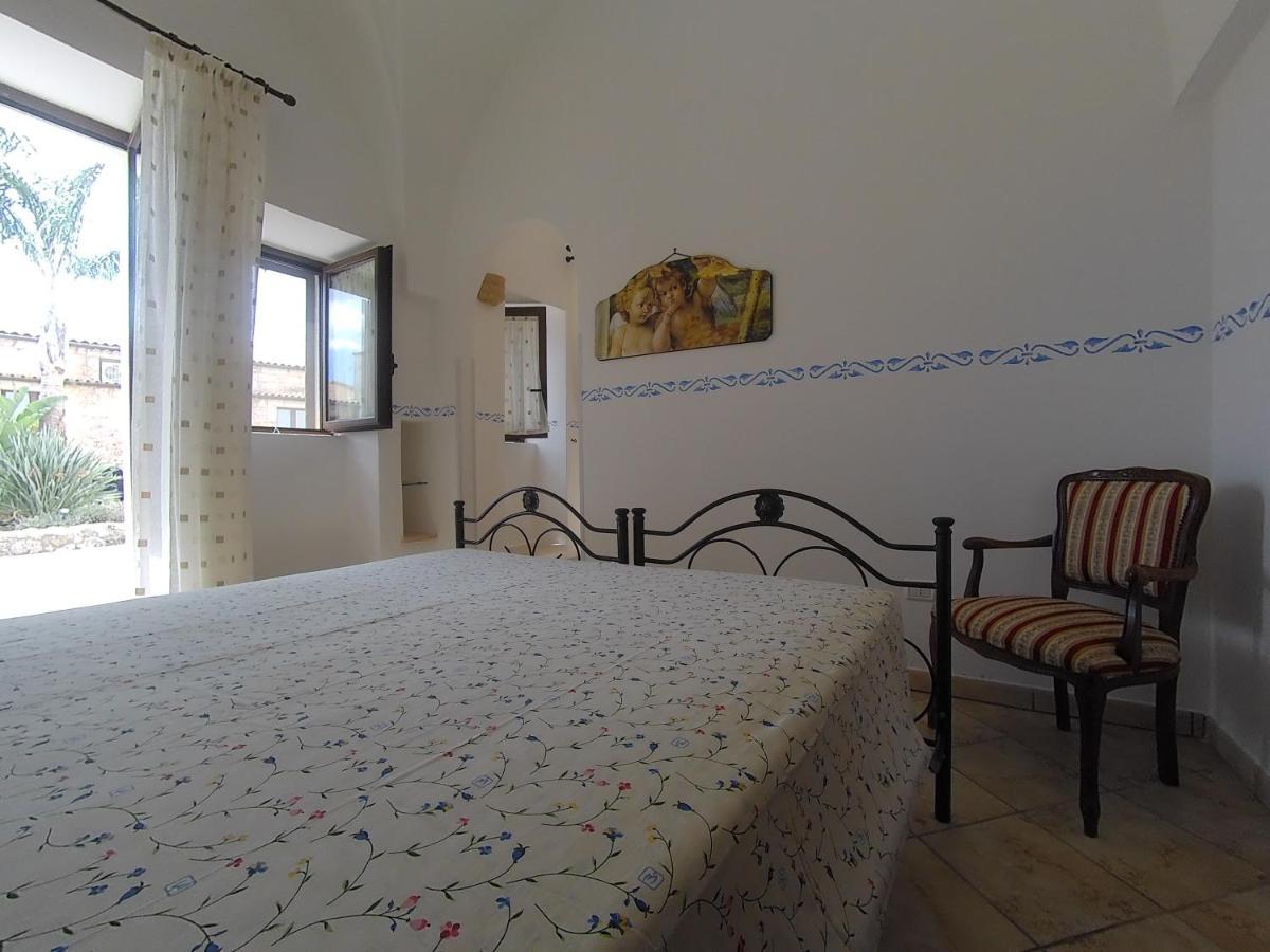 Azienda Agrituristica Masseria La Verna Patù Kültér fotó
