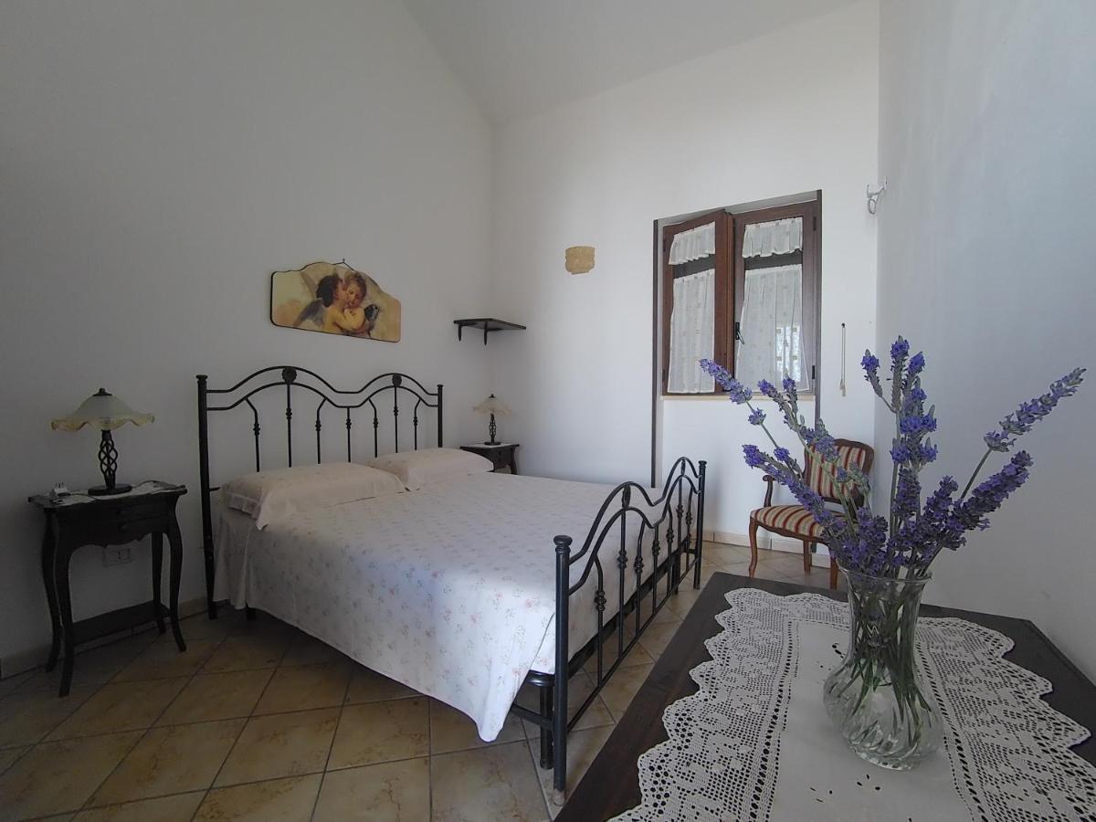 Azienda Agrituristica Masseria La Verna Patù Kültér fotó
