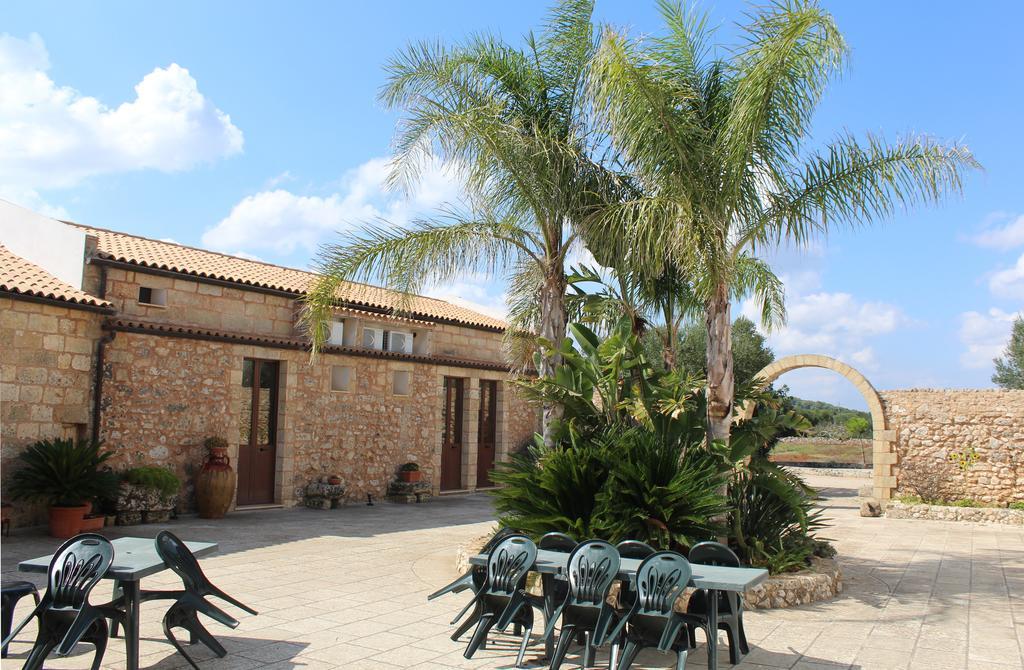 Azienda Agrituristica Masseria La Verna Patù Kültér fotó